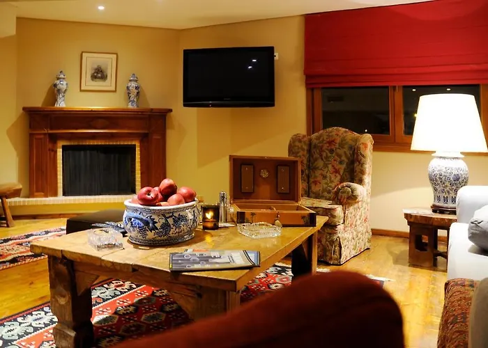 Elatos & Health Club 4*