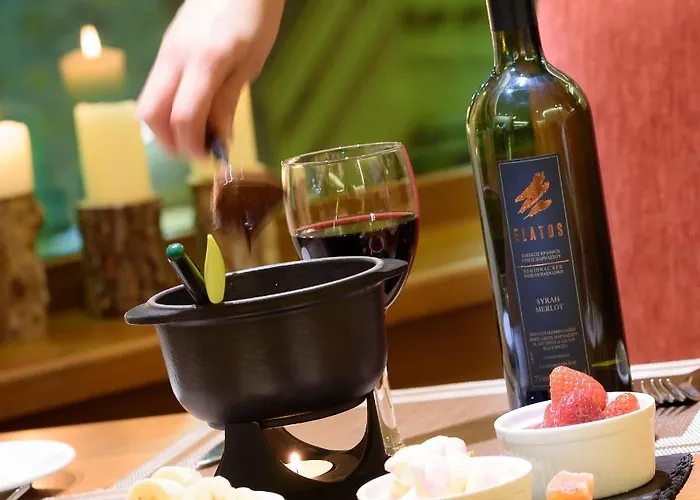 Elatos & Health Club 4*